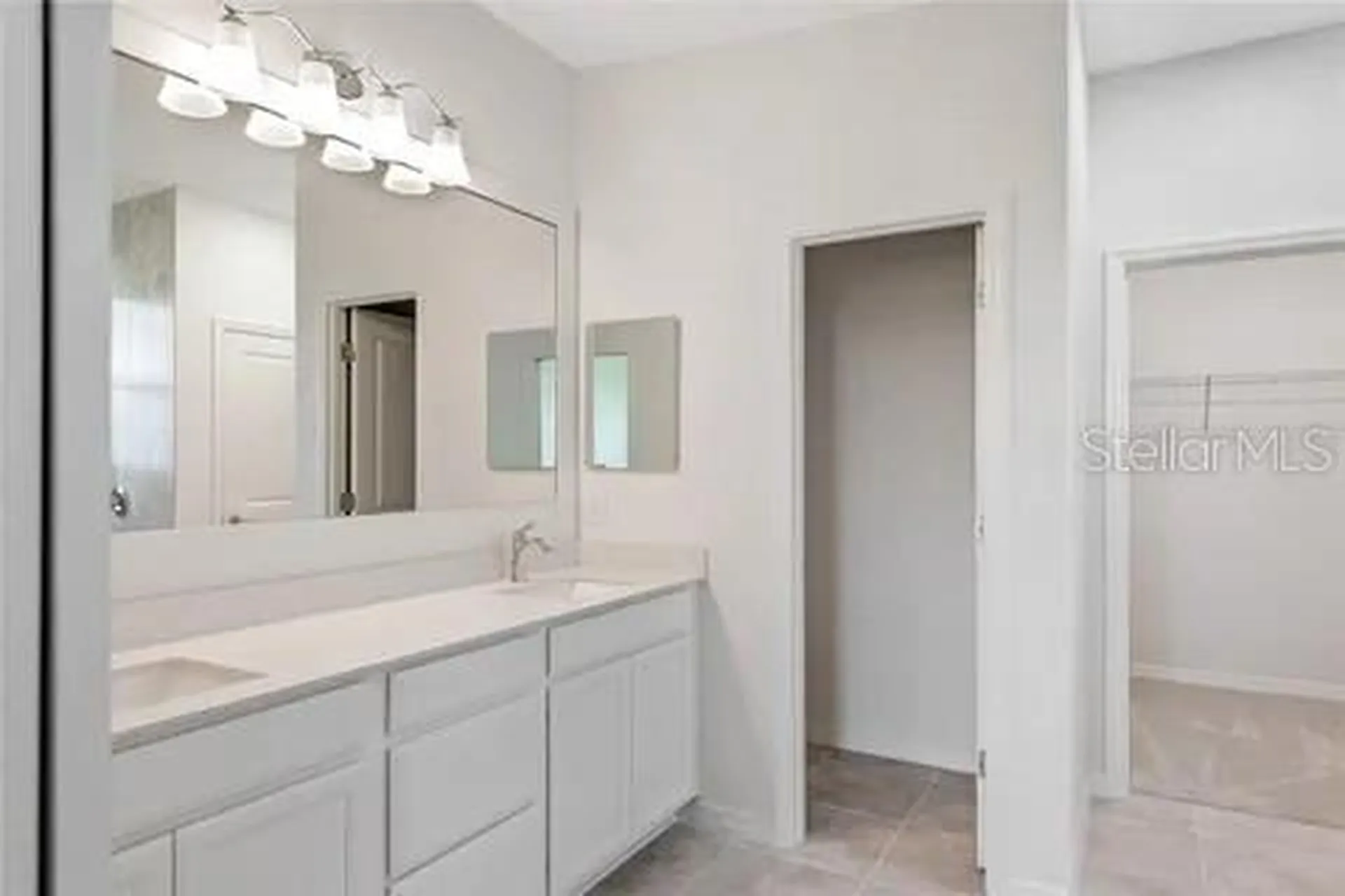 8113 Sternway Road Sarasota FL 34240