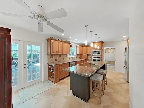 7645 Harbor View Way Seminole FL 33776