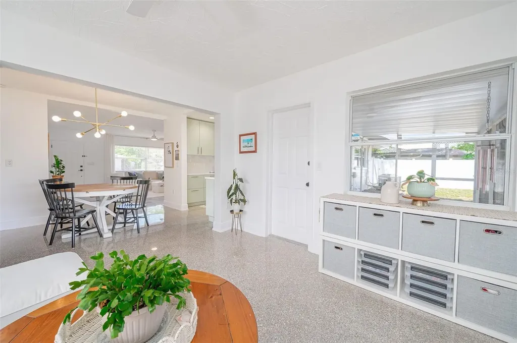 2833 Sunnyside Street Sarasota FL 34239