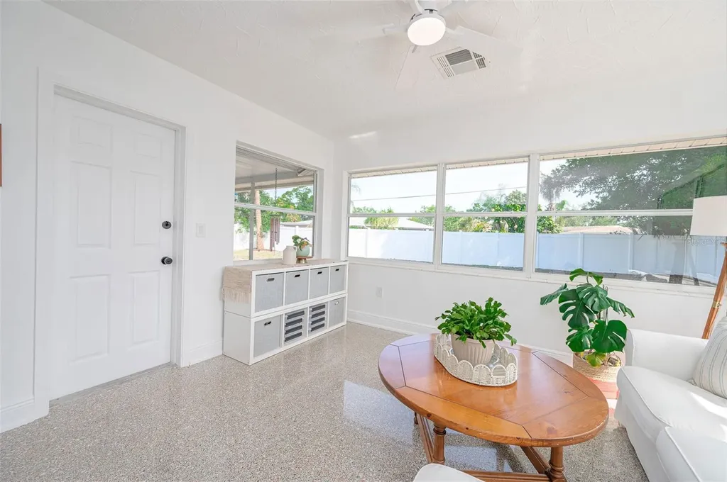 2833 Sunnyside Street Sarasota FL 34239