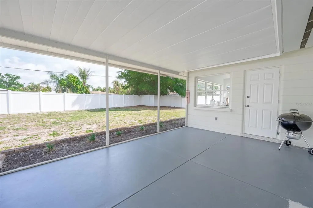 2833 Sunnyside Street Sarasota FL 34239