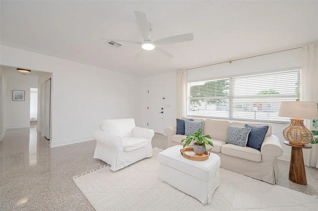 2833 Sunnyside Street Sarasota FL 34239