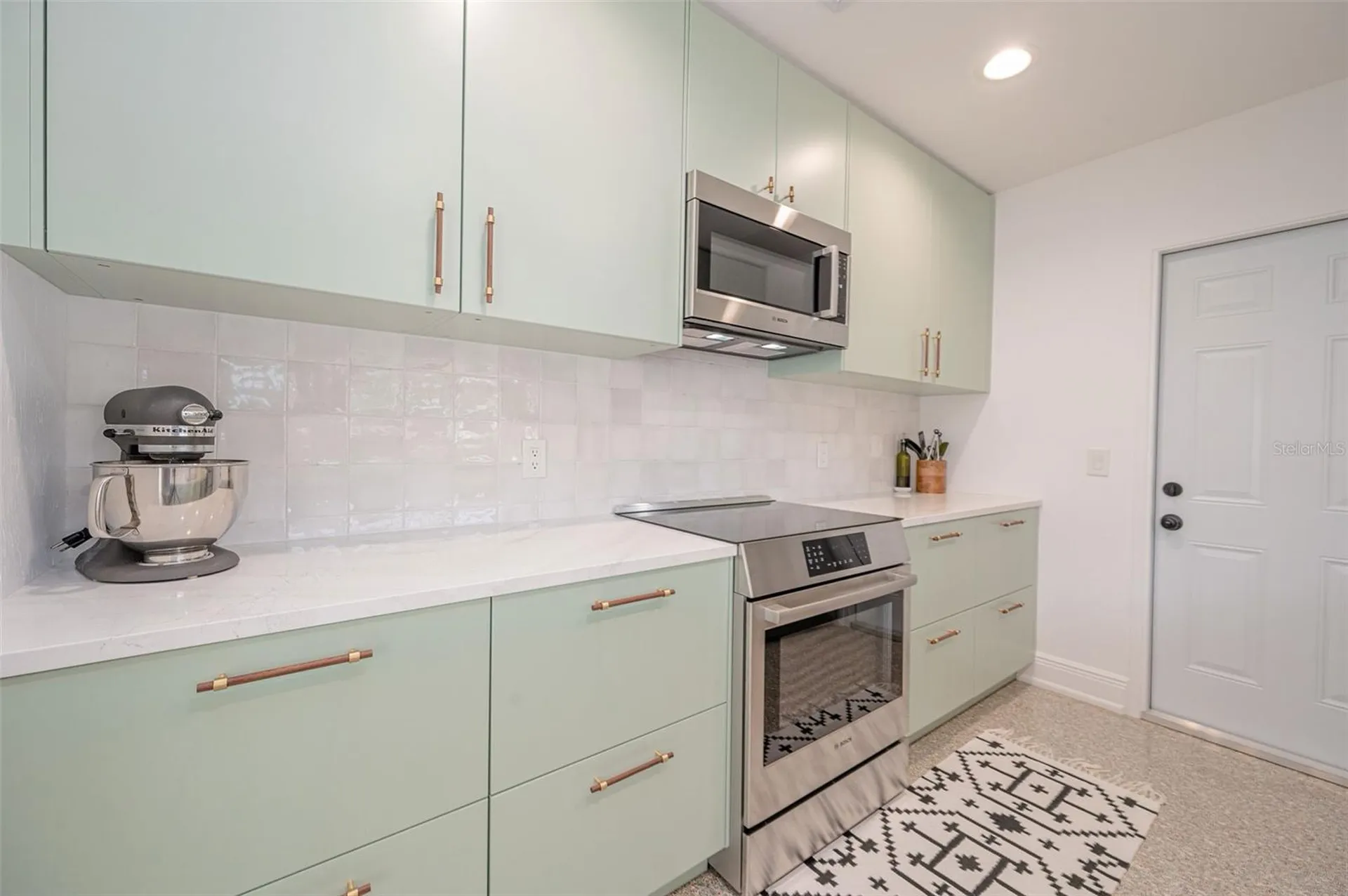2833 Sunnyside Street Sarasota FL 34239