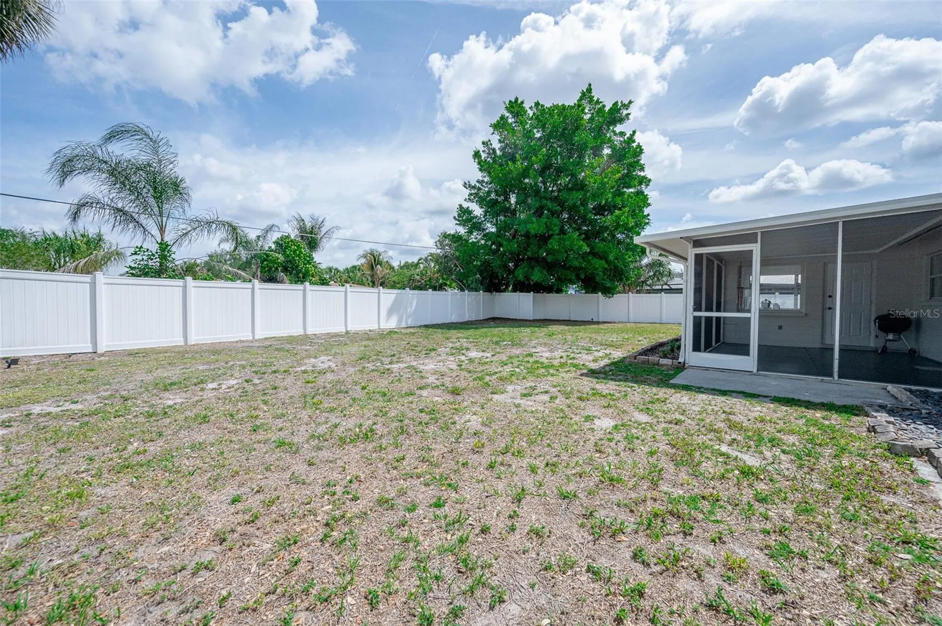 2833 Sunnyside Street Sarasota FL 34239