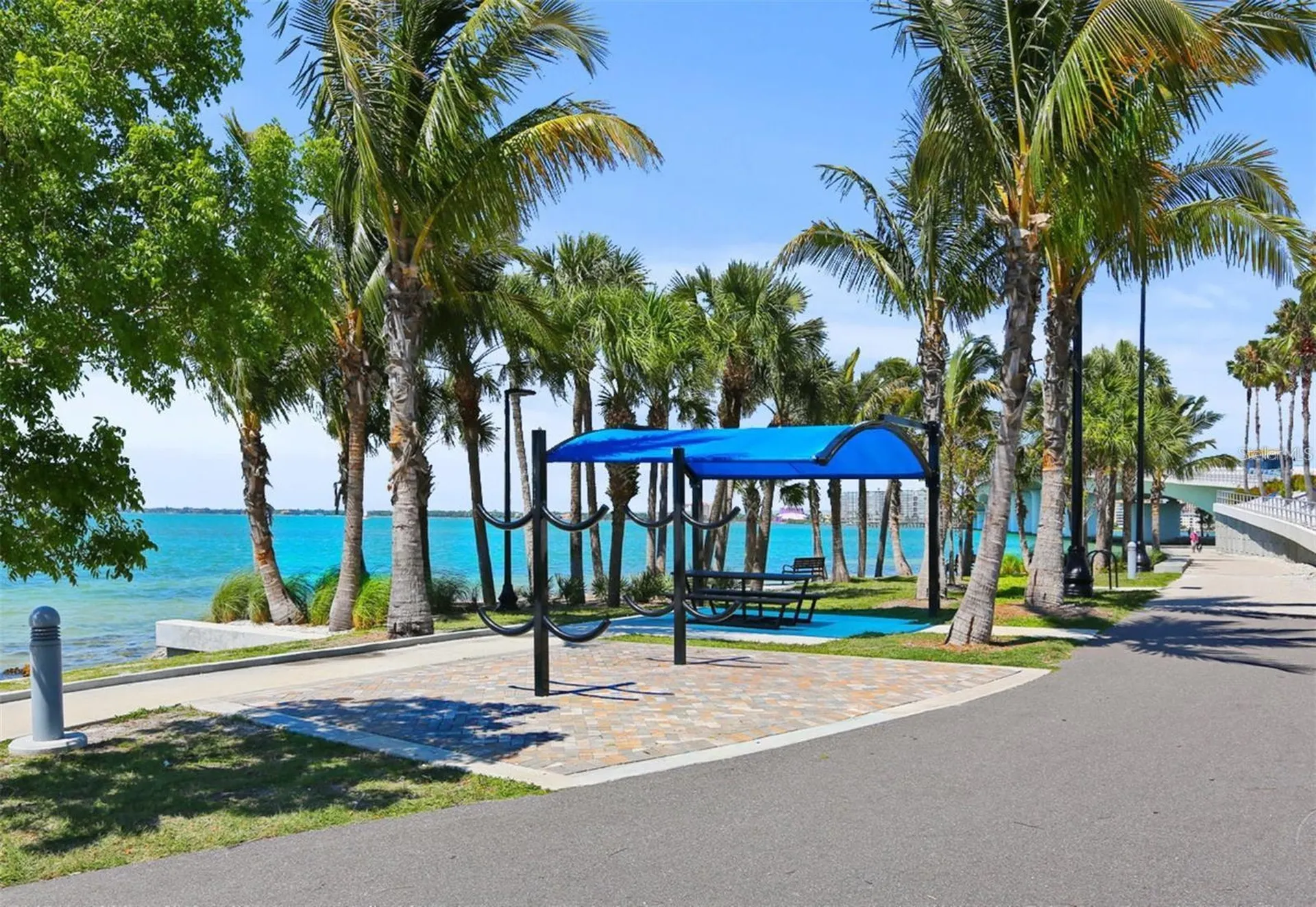 2833 Sunnyside Street Sarasota FL 34239