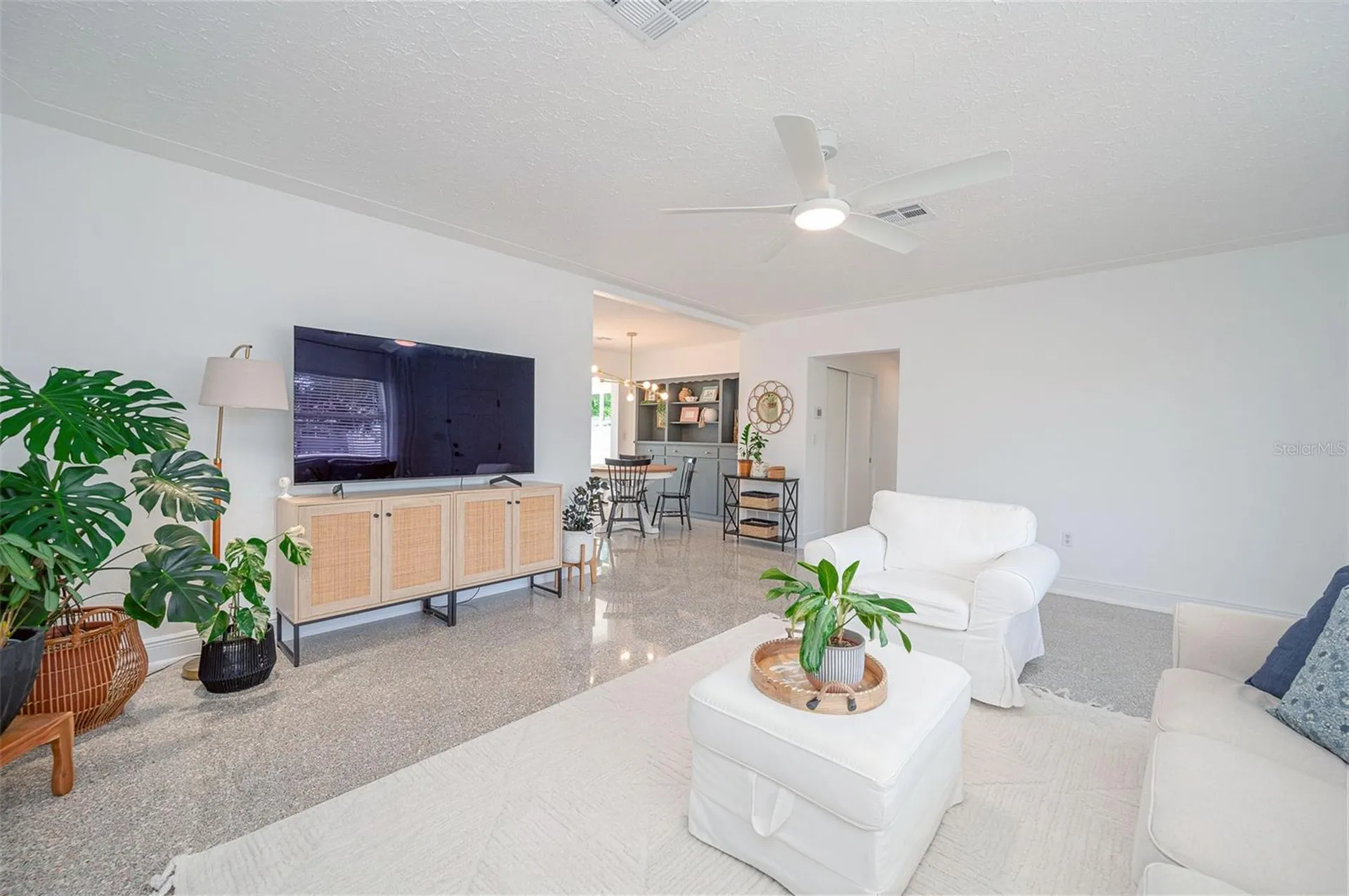 2833 Sunnyside Street Sarasota FL 34239