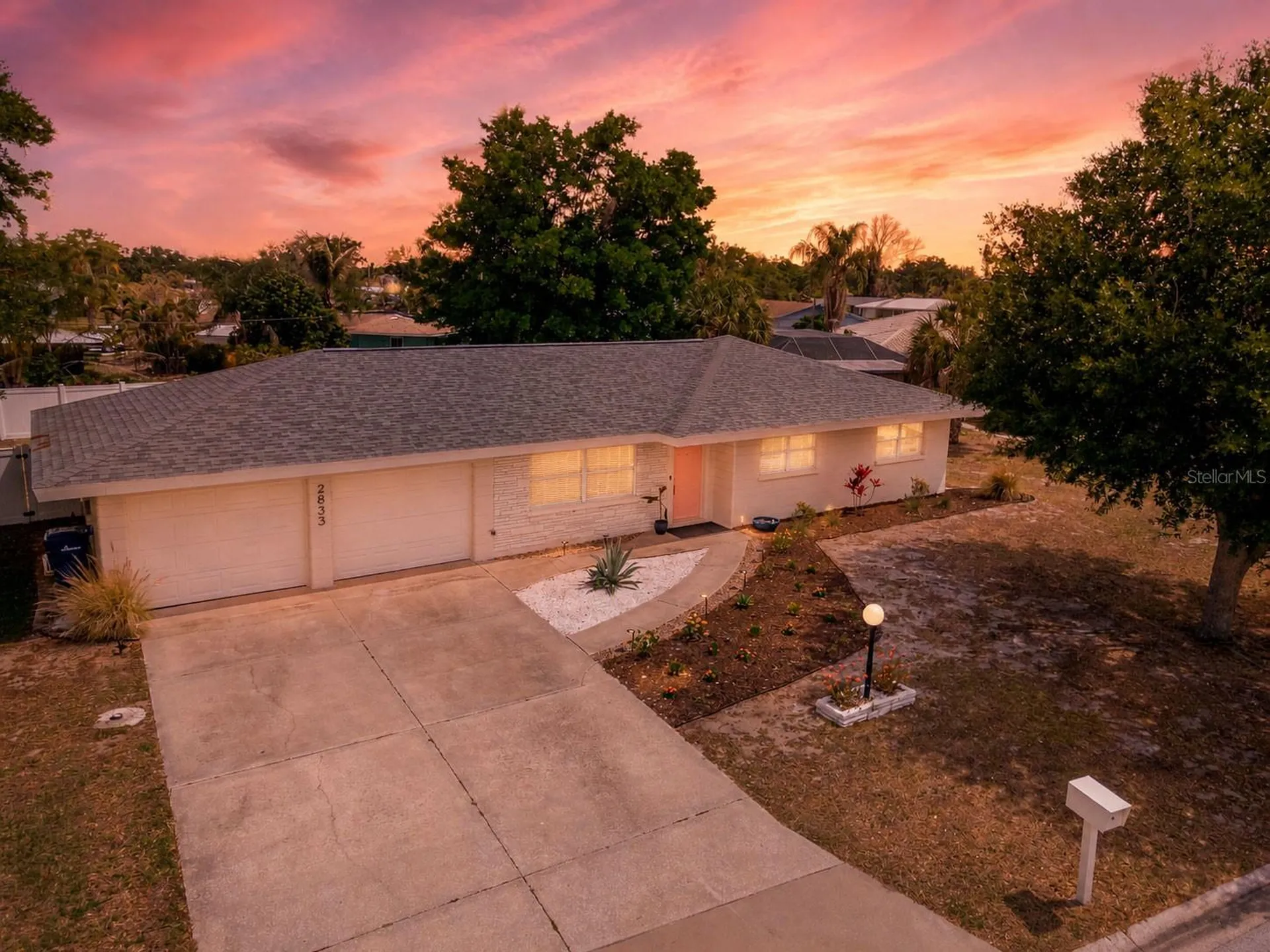 2833 Sunnyside Street Sarasota FL 34239