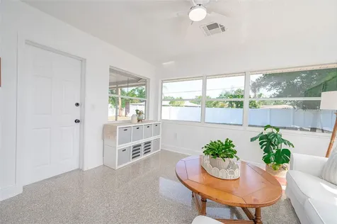 2833 Sunnyside Street Sarasota FL 34239