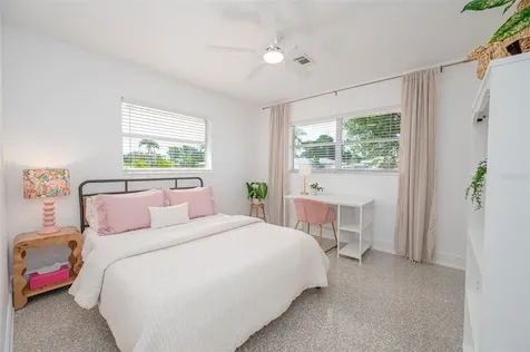 2833 Sunnyside Street Sarasota FL 34239