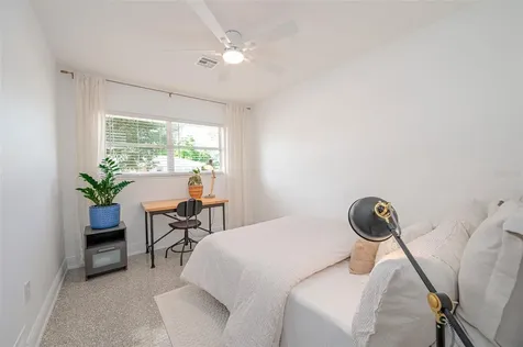 2833 Sunnyside Street Sarasota FL 34239