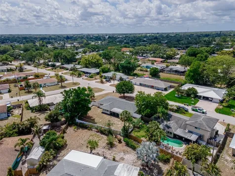 2833 Sunnyside Street Sarasota FL 34239