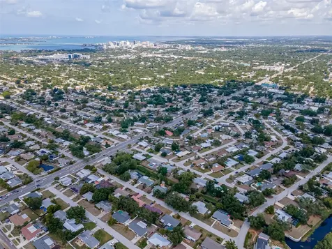 2833 Sunnyside Street Sarasota FL 34239