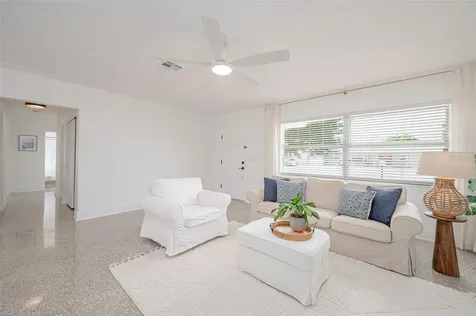 2833 Sunnyside Street Sarasota FL 34239