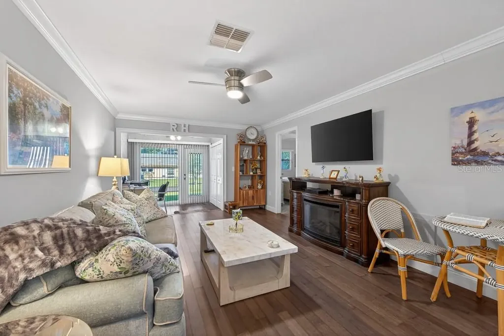 2465 Northside Drive Clearwater FL 33761