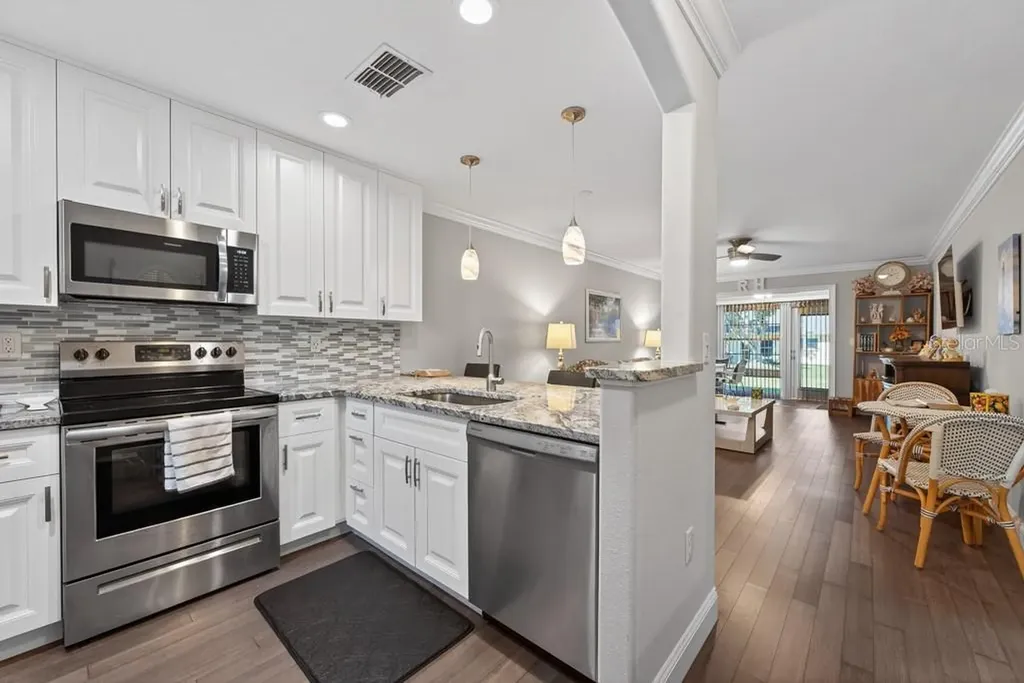 2465 Northside Drive Clearwater FL 33761