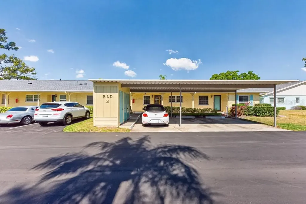 2465 Northside Drive Clearwater FL 33761