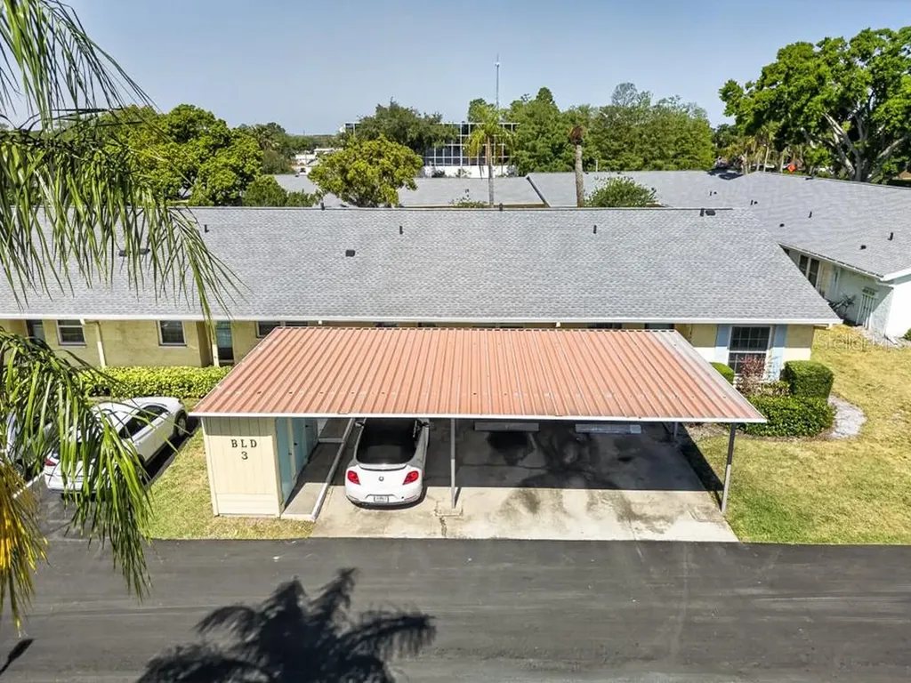 2465 Northside Drive Clearwater FL 33761