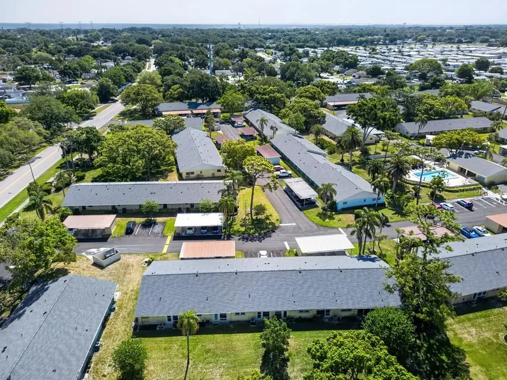 2465 Northside Drive Clearwater FL 33761