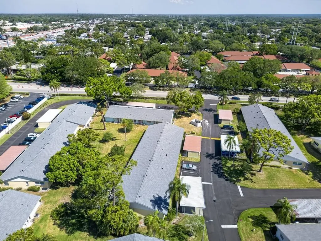 2465 Northside Drive Clearwater FL 33761