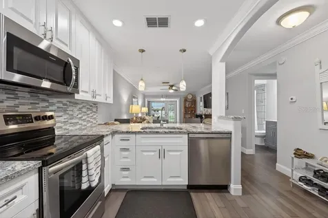 2465 Northside Drive Clearwater FL 33761