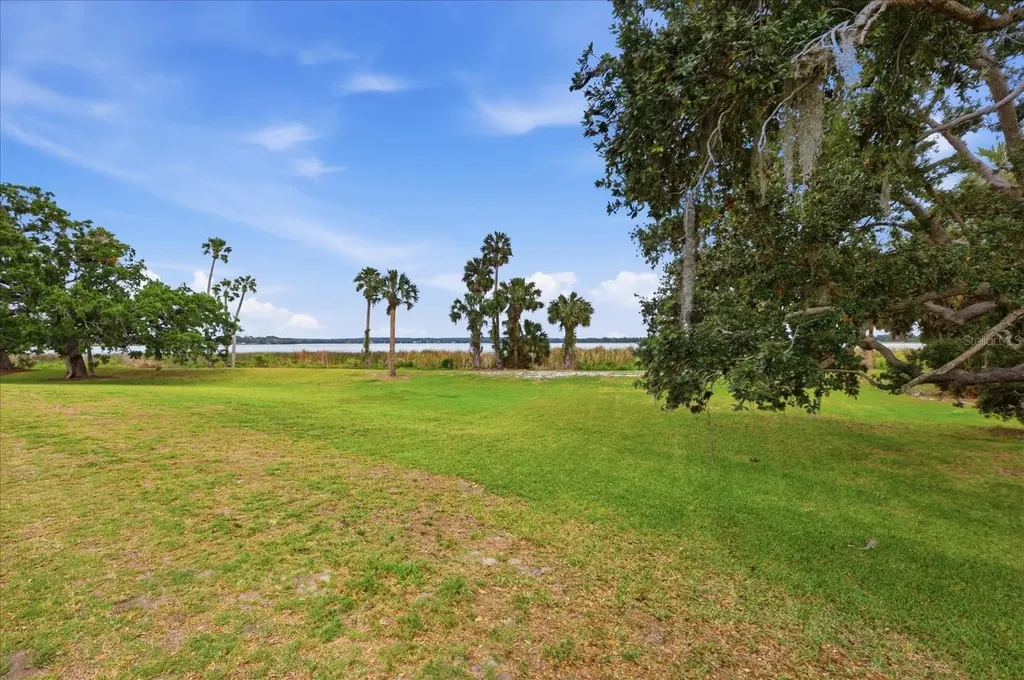 Tbd Deer Island Road Tavares FL 32778