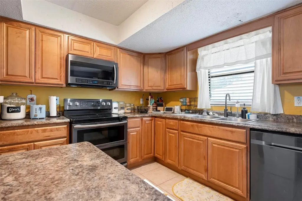 716 22nd Street E Bradenton FL 34208