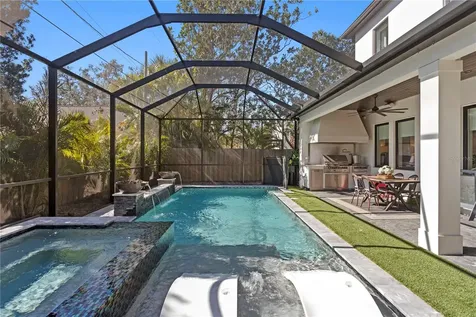 2402 W Parkland Boulevard Tampa FL 33609