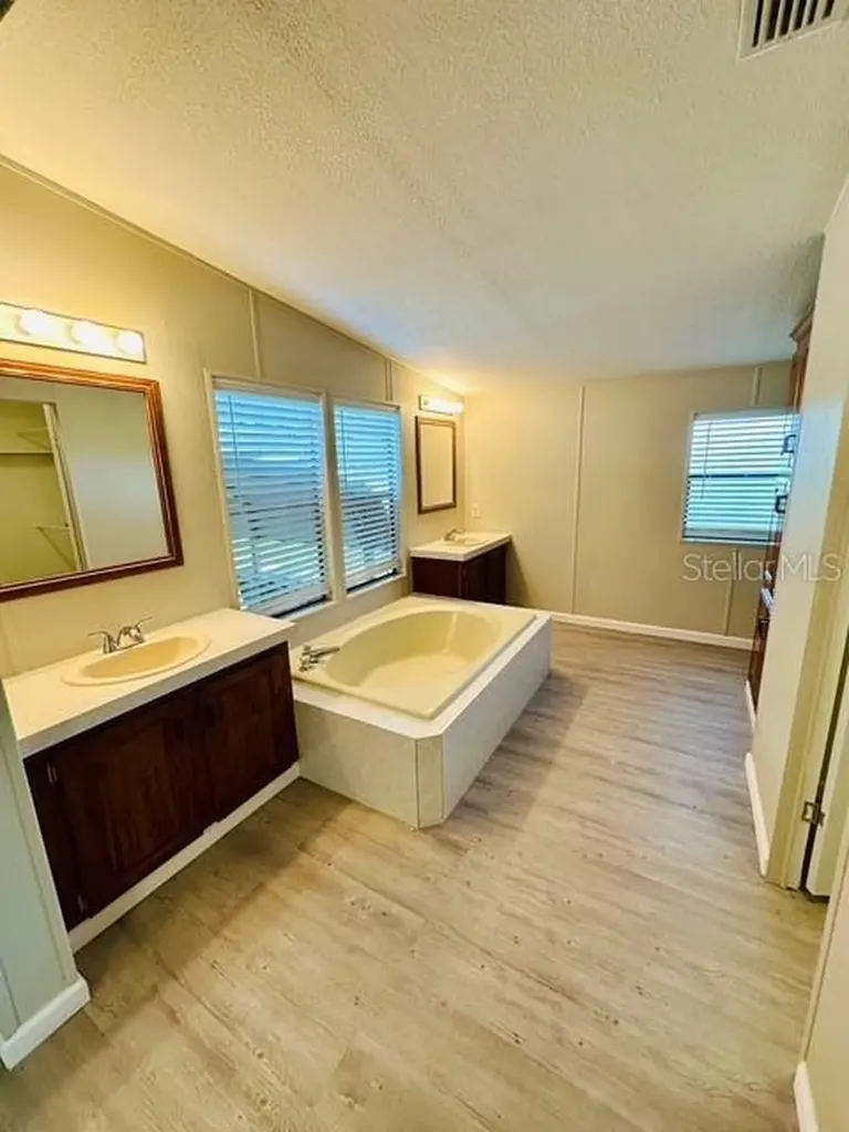 6814 Redwing Road Groveland FL 34736