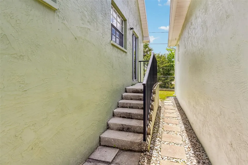 6704 Hickorywood Lane New Port Richey FL 34653