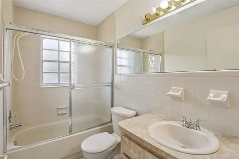 6704 Hickorywood Lane New Port Richey FL 34653