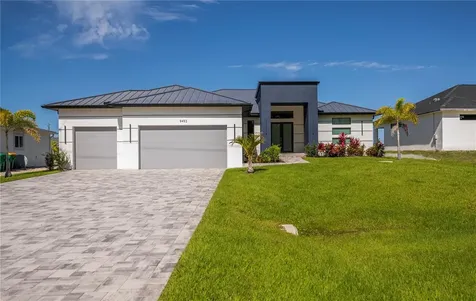 9493 St Paul Drive Port Charlotte FL 33981