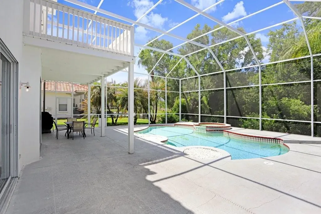 18124 Courtney Breeze Drive Tampa FL 33647