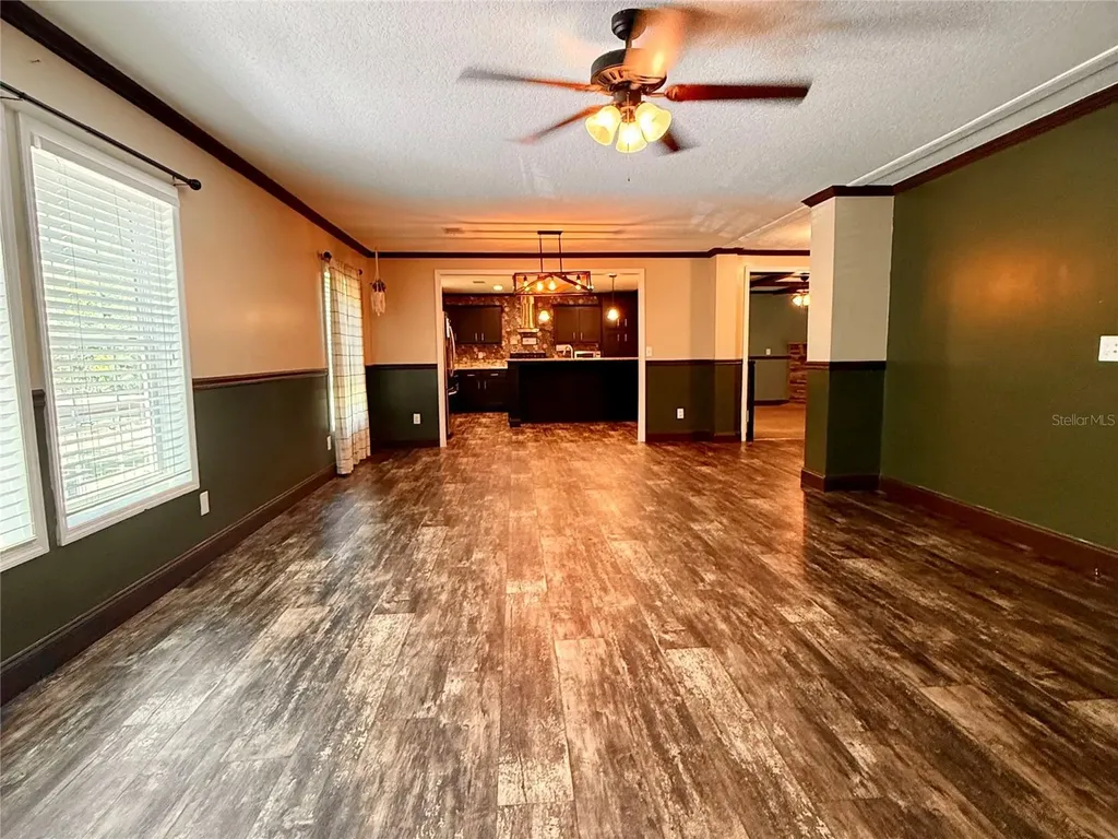 9711 SE Highway 464c Ocklawaha FL 32179