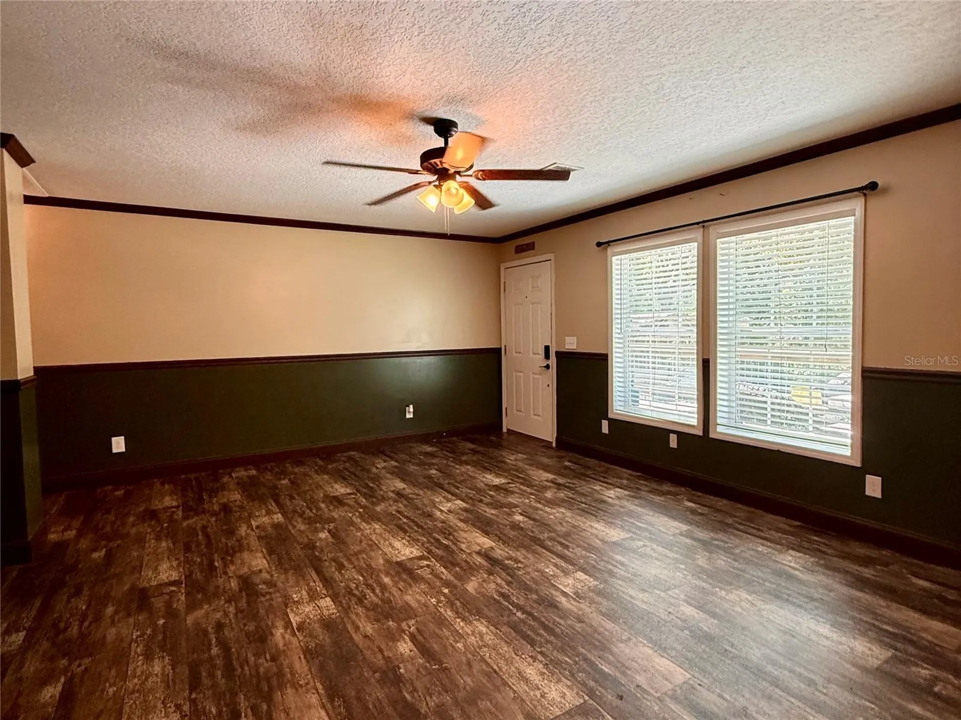 9711 SE Highway 464c Ocklawaha FL 32179