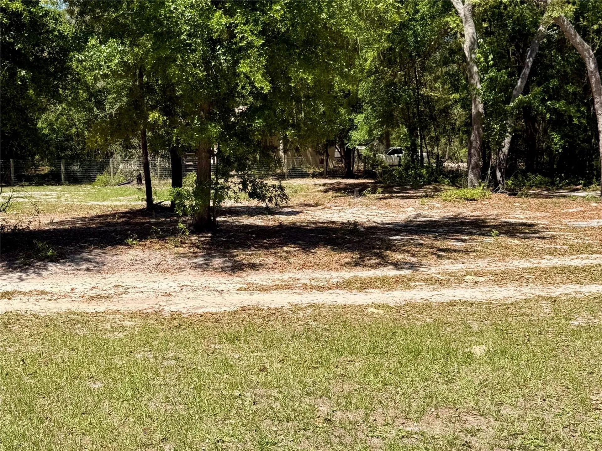 9711 SE Highway 464c Ocklawaha FL 32179