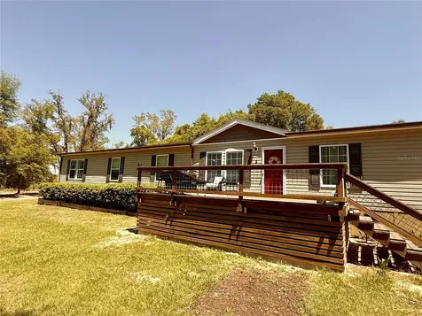 9711 SE Highway 464c Ocklawaha FL 32179