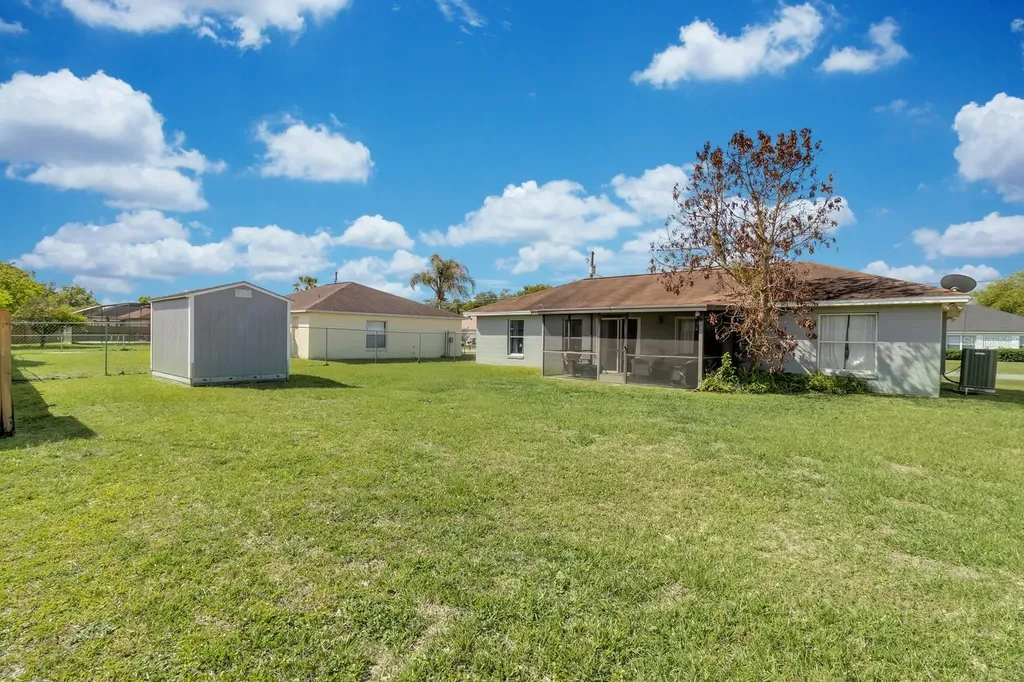 719 Del Ray Drive Kissimmee FL 34758