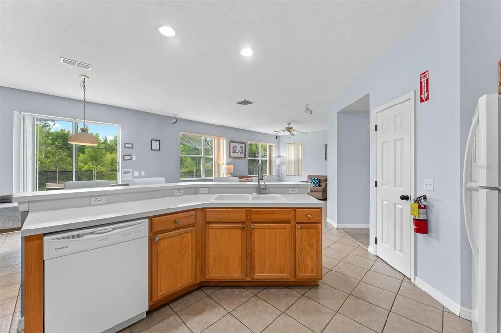213 Willow View Drive Davenport FL 33896