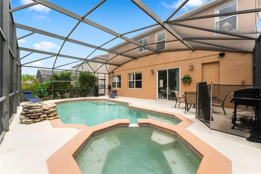 213 Willow View Drive Davenport FL 33896