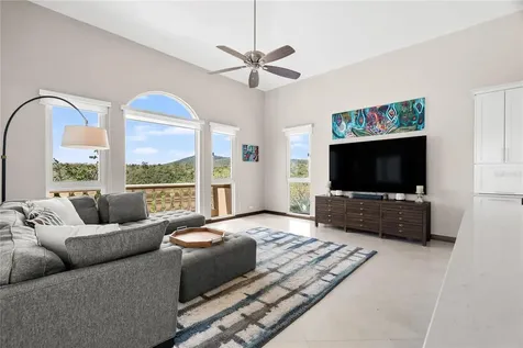 9 Shell Castle Humacao PR 00791