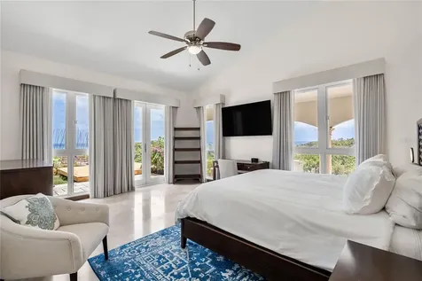 9 Shell Castle Humacao PR 00791