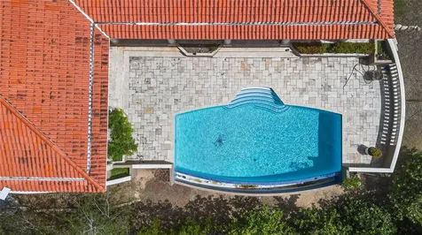 9 Shell Castle Humacao PR 00791