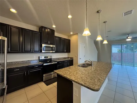 590 Prospect Point Oviedo FL 32765