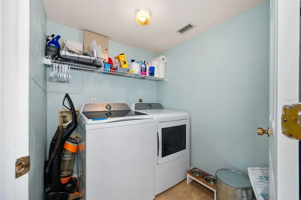2327 NW 41st Avenue Gainesville FL 32605