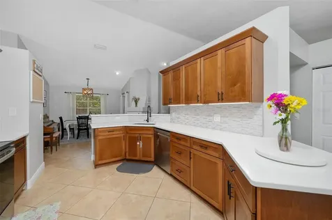 2327 NW 41st Avenue Gainesville FL 32605