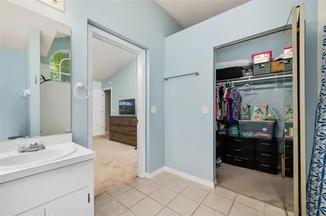 2327 NW 41st Avenue Gainesville FL 32605
