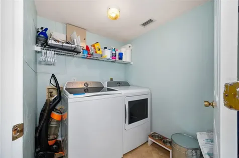 2327 NW 41st Avenue Gainesville FL 32605
