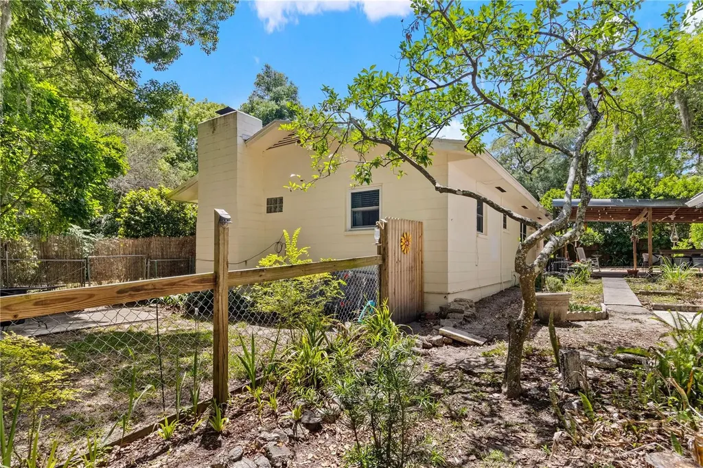 2312 SE 9th Terrace Ocala FL 34471