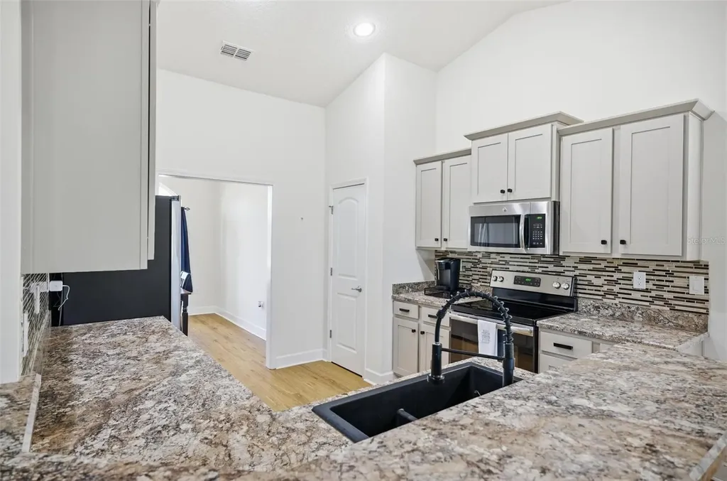 18 Eagle Lake Drive Flagler Beach FL 32136