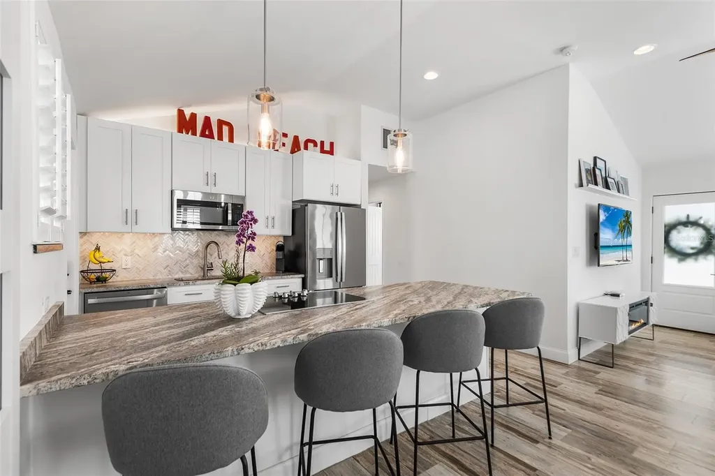 14024 N Bayshore Drive Madeira Beach FL 33708